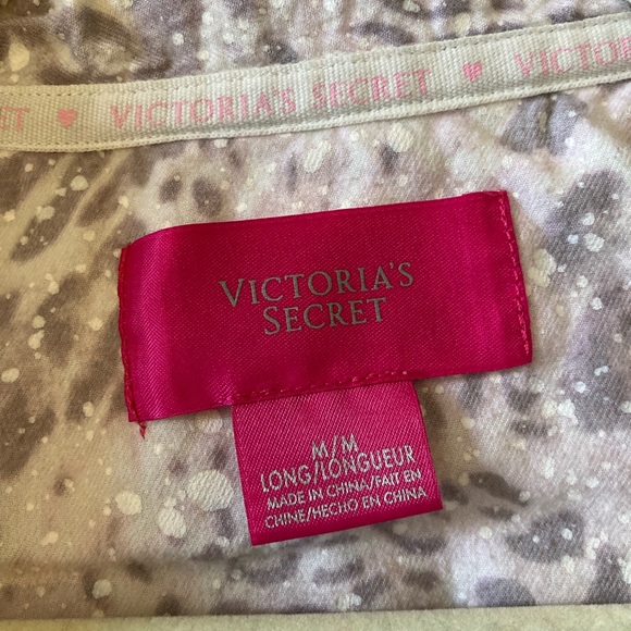 Women Victoria’s Secret gray purple cheetah print 2 piece pajamas size M Long - Picture 4 of 9